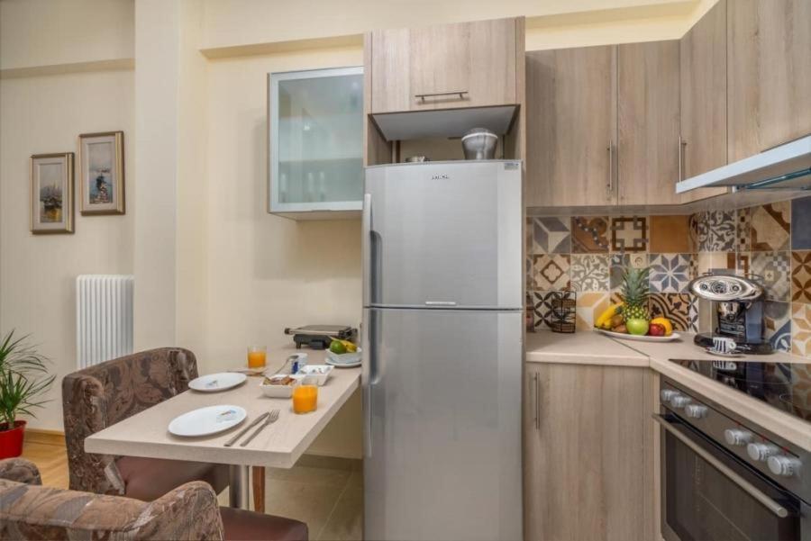 Athenian Elegant Apt Near Acropolis Apartment ภายนอก รูปภาพ