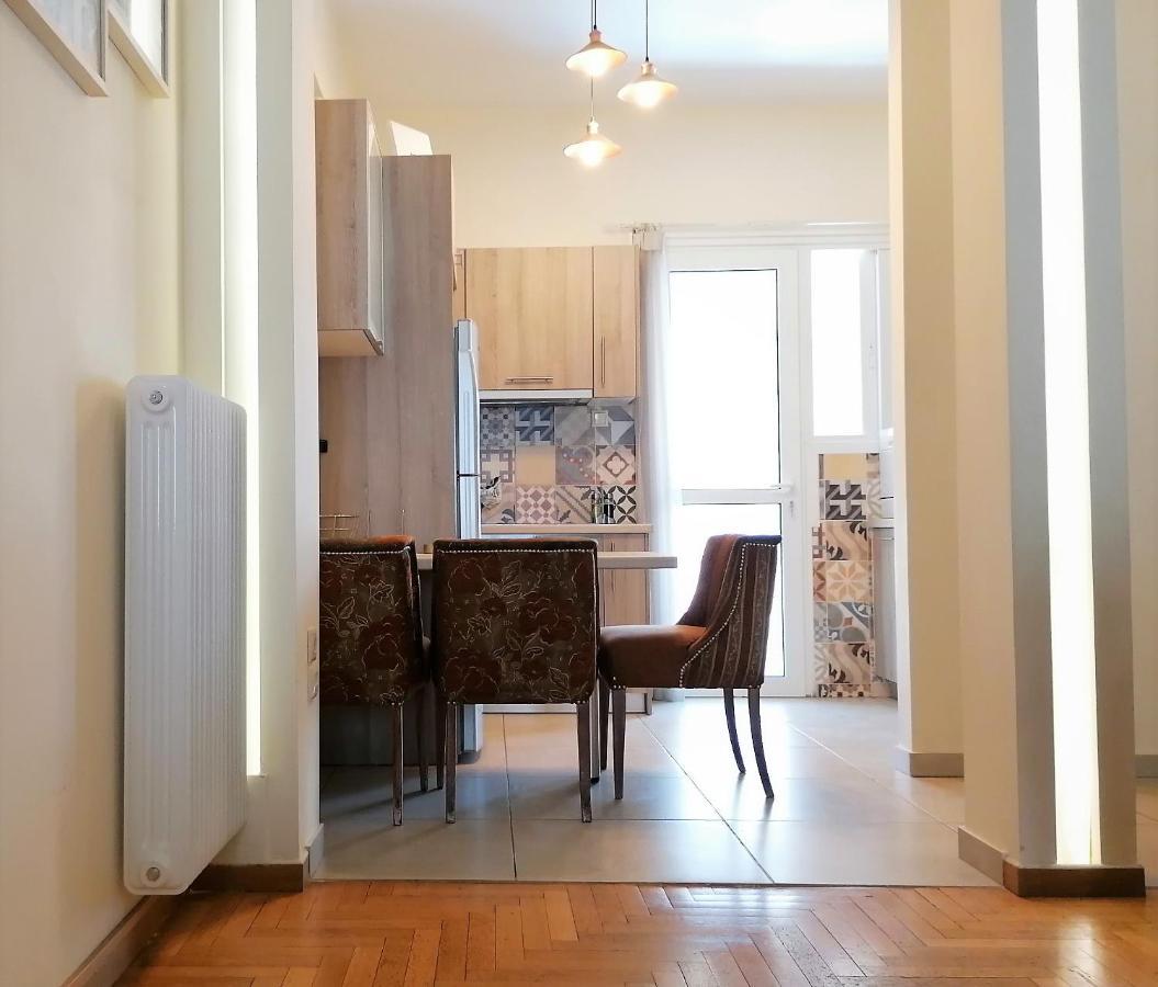 Athenian Elegant Apt Near Acropolis Apartment ภายนอก รูปภาพ
